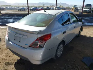 2015 Nissan Versa SV with VIN 3N1CN7AP7FL958280, listed as a IAAI auction lot 41414909 with 93,045 mi miles. Bid and sale history available at carsss.com. Image 4.
