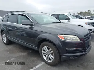 2007 Audi Q7 with VIN WA1AV74LX7D041803, listed as a IAAI auction lot 42744430 with 191,131 mi miles and . Bid and sale history available at DreamBid. Image 6.