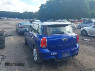 2016 MINI Countryman S with VIN WMWZC3C55GWP53633, listed as a IAAI auction lot 42526582 with 58,898 mi miles and . Bid and sale history available at DreamBid. Image 3.