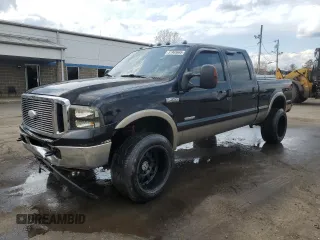2005 Ford F-350 XL with VIN 1FTWW31P05EC09657, listed as a Copart auction lot 51969665 with 158,206 mi miles and Salvage Title. Bid and sale history available at DreamBid. Image 1.