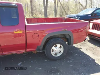 2005 Chevrolet Colorado LS Z71 with VIN 1GCDT196058222276, listed as a IAAI auction lot 42136363 with 999,999 mi miles. Bid and sale history available at carsss.com. Image 6.