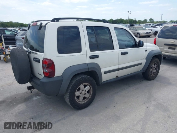 2007 Jeep Liberty Sport with VIN 1J4GL48K57W561086, listed as a IAAI auction lot 42094277 with 172,867 mi miles. Bid and sale history available at carsss.com. Image 4.