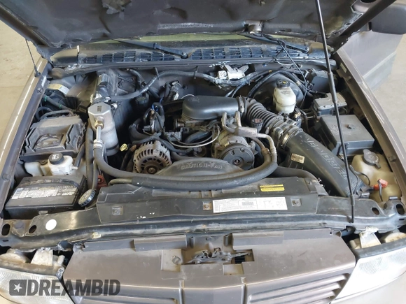 2001 Oldsmobile Bravada z VIN 1GHDT13W812133670, wystawiony jako IAAI lot #42224085 z przebiegiem 159 995 mil mil oraz . Historia ofert i sprzedaży dostępna na DreamBid. Obrazek 10.