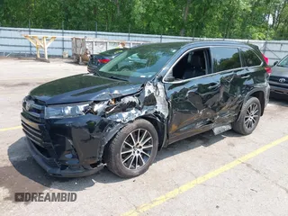 2018 Toyota Highlander SE with VIN 5TDJZRFH6JS496061, listed as a IAAI auction lot 42438105 with 76,637 mi miles and . Bid and sale history available at DreamBid. Image 2.