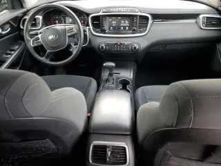 2019 Kia Sorento LX with VIN 5XYPG4A36KG568194, listed as a Copart auction lot 48190995 with 108,150 mi miles and Salvage Title. Bid and sale history available at carsss.com. Image 8.