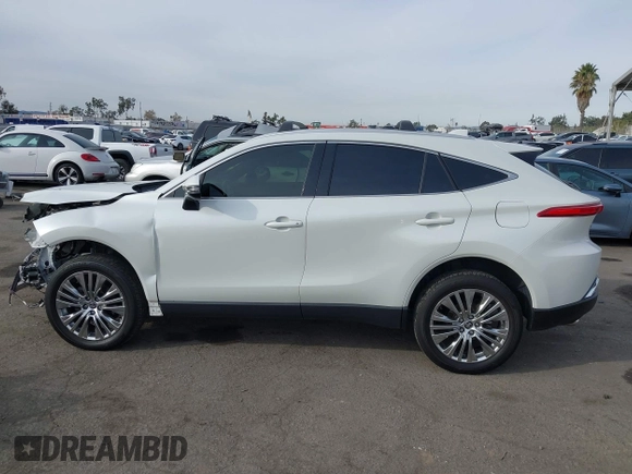 2022 Toyota Venza LE with VIN JTEAAAAH7NJ100573, listed as a IAAI auction lot 41056474 with 29,748 mi miles and . Bid and sale history available at DreamBid. Image 15.