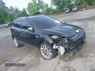 2016 Ford Escape SE z VIN 1FMCU0G90GUC18038, wystawiony jako IAAI lot #42335350 z przebiegiem 118 342 mil mil oraz . Historia ofert i sprzedaży dostępna na DreamBid. Obrazek 1.