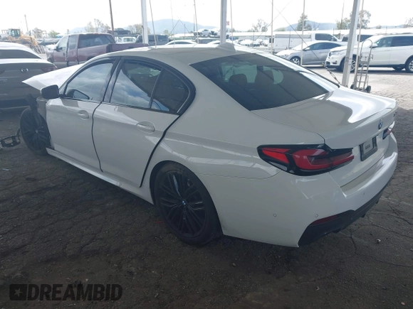 2021 BMW 5 Series 540i with VIN WBA53BJ08MWW94444, listed as a IAAI auction lot 41924491 with 58,921 mi miles and . Bid and sale history available at carsss.com. Image 3.