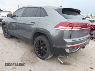2024 Volkswagen Atlas SE с VIN 1V2JE2CA4RC248607, выставлен на аукционе IAAI как лот 42105089 с пробегом 8 321 миль миль и . История ставок и продаж доступна на DreamBid. Изображение 3.