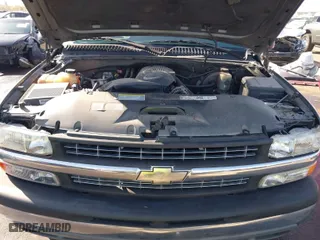 2001 Chevrolet Silverado 1500 LS with VIN 2GCEC19V411309090, listed as a IAAI auction lot 41693056 with 174,262 mi miles. Bid and sale history available at carsss.com. Image 10.