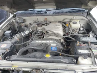 2001 Toyota 4Runner SR5 with VIN JT3GN86R210191592, listed as a IAAI auction lot 41574192 with 217,702 mi miles. Bid and sale history available at carsss.com. Image 10.