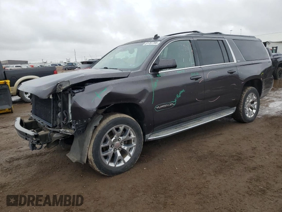 2015 GMC Yukon XL SLT with VIN 1GKS2HKC6FR122492, listed as a Copart auction lot 51757795 with 172,427 mi miles and Salvage Title. Bid and sale history available at carsss.com. Image 1.