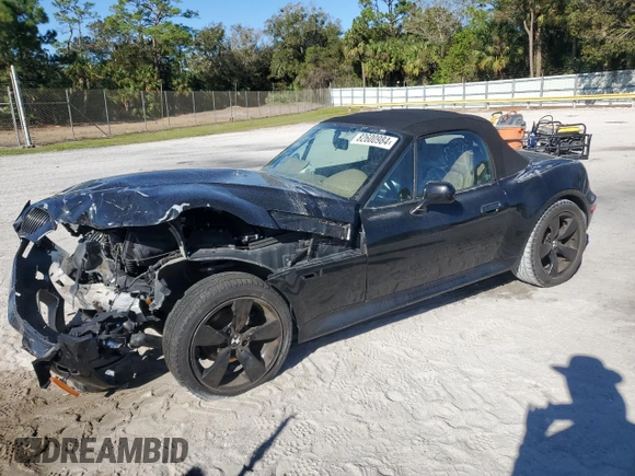 2001 BMW Z3 2.5i with VIN WBACN33401LM02242, listed as a Copart auction lot 82600984 with 0 mi miles and Clean Title. Bid and sale history available at carsss.com. Image 1.