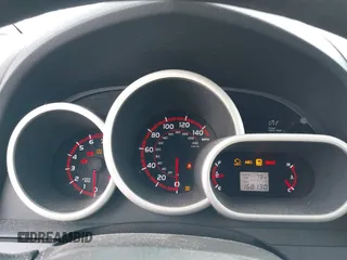 2009 Pontiac Vibe 1SB с VIN 5Y2SL67019Z403809, выставлен на аукционе IAAI как лот 42823402 с пробегом 168 130 миль миль и . История ставок и продаж доступна на DreamBid. Изображение 7.