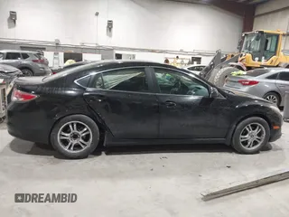 2010 Mazda 6 i Sport with VIN 1YVHZ8BH3A5M32560, listed as a IAAI auction lot 41666908 with 115,315 mi miles. Bid and sale history available at carsss.com. Image 14.