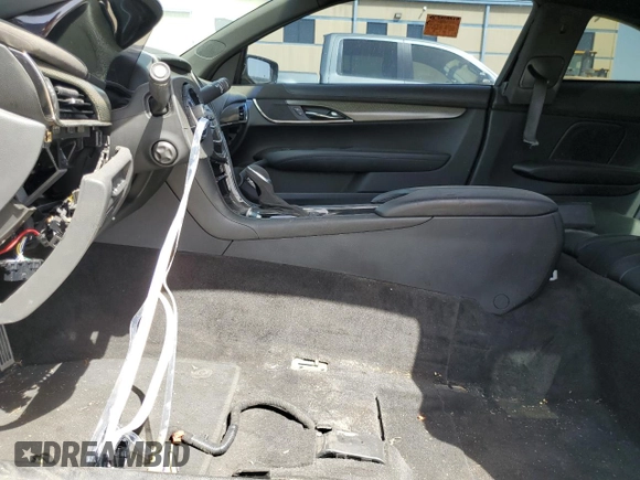 2016 Cadillac ATS-V z VIN 1G6AN1RY9G0102639, wystawiony jako Copart lot #48065865 z przebiegiem 97 200 mil mil oraz Szkoda całkowita • Salvage title. Historia ofert i sprzedaży dostępna na DreamBid. Obrazek 7.