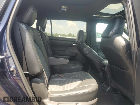 2021 Toyota Highlander XSE with VIN 5TDJZRBH1MS059191, listed as a Copart auction lot 61137125 with 44,747 mi miles and Salvage title. Bid and sale history available at DreamBid. Image 11.