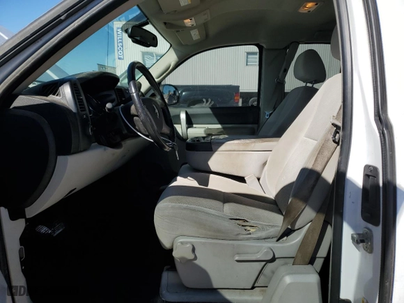 2008 Chevrolet Silverado 1500 Work Truck with VIN 1GCEC19C88Z108633, listed as a Copart auction lot 43416175 with 239,526 mi miles and Salvage Title. Bid and sale history available at carsss.com. Image 7.