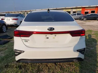 2021 Kia Forte LXS with VIN 3KPF24AD0ME267357, listed as a IAAI auction lot 41931814 with 1 mi miles. Bid and sale history available at carsss.com. Image 16.
