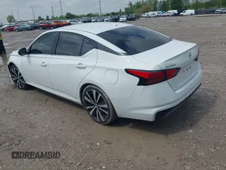2020 Nissan Altima SR z VIN 1N4BL4CV0LN314050, wystawiony jako IAAI lot #42197726 z przebiegiem 81 216 mil mil oraz . Historia ofert i sprzedaży dostępna na DreamBid. Obrazek 3.