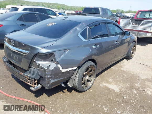 2015 Nissan Altima S with VIN 1N4AL3AP7FN359744, listed as a IAAI auction lot 41987153 with 196,855 mi miles and . Bid and sale history available at DreamBid. Image 4.