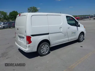 2017 Chevrolet City Express Cargo LT z VIN 3N63M0ZN1HK701924, wystawiony jako IAAI lot #42337663 z przebiegiem 211 535 mil mil oraz . Historia ofert i sprzedaży dostępna na DreamBid. Obrazek 4.