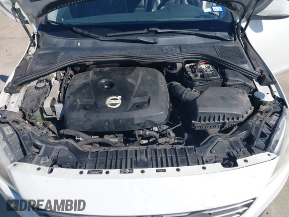 2015 Volvo S60 T5 Drive-E Premier z VIN YV126MFBXF2313216, wystawiony jako IAAI lot #41657076 z przebiegiem 200 249 mil mil oraz . Historia ofert i sprzedaży dostępna na DreamBid. Obrazek 10.