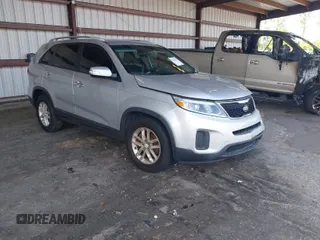2014 Kia Sorento LX with VIN 5XYKT4A73EG425510, listed as a IAAI auction lot 41882601 with 165,751 mi miles and . Bid and sale history available at carsss.com. Image 1.