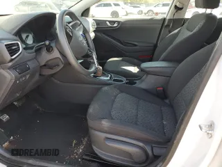 2018 Hyundai Ioniq Blue z VIN KMHC65LC2JU100864, wystawiony jako Copart lot #52219505 z przebiegiem 72 044 mil mil oraz Szkoda całkowita • Salvage title. Historia ofert i sprzedaży dostępna na DreamBid. Obrazek 7.