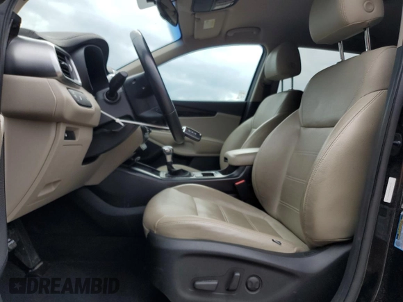 2019 Kia Sorento L with VIN 5XYPG4A37KG480352, listed as a Copart auction lot 53808985 with 111,816 mi miles and Clean Title. Bid and sale history available at carsss.com. Image 7.