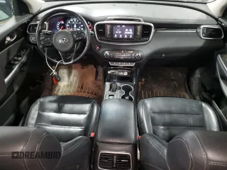 2018 Kia Sorento EX z VIN 5XYPHDA58JG422604, wystawiony jako Copart lot #60475255 z przebiegiem 100 018 mil mil oraz Szkoda całkowita • Salvage title. Historia ofert i sprzedaży dostępna na DreamBid. Obrazek 8.