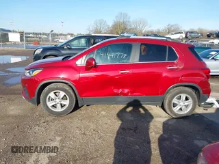 2018 Chevrolet Trax LT with VIN 3GNCJLSB5JL307086, listed as a IAAI auction lot 41941778 with 109,985 mi miles and . Bid and sale history available at carsss.com. Image 14.