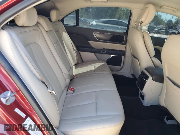 2018 Lincoln Continental Premiere z VIN 1LN6L9PK6J5606061, wystawiony jako Copart lot #50630745 z przebiegiem 59 433 mil mil oraz Szkoda całkowita • Salvage title. Historia ofert i sprzedaży dostępna na DreamBid. Obrazek 11.