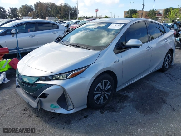 2017 Toyota Prius Prime Plus with VIN JTDKARFP4H3018719, listed as a IAAI auction lot 41543427 with NaN miles. Bid and sale history available at carsss.com. Image 17.
