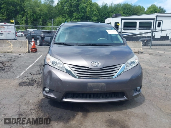 2011 Toyota Sienna XLE with VIN 5TDDK3DC8BS028176, listed as a IAAI auction lot 42592654 with 161,992 mi miles and . Bid and sale history available at DreamBid. Image 12.