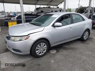 2013 Kia Forte LX with VIN KNAFT4A21D5739585, listed as a IAAI auction lot 42097213 with 195,500 mi miles. Bid and sale history available at carsss.com. Image 18.