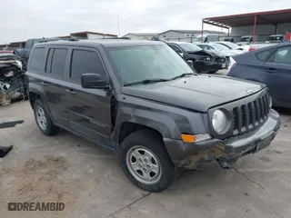 2016 Jeep Patriot Sport with VIN 1C4NJPBB3GD569549, listed as a IAAI auction lot 41600973 with 110,732 mi miles. Bid and sale history available at carsss.com. Image 1.