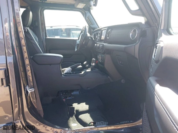 2021 Jeep Gladiator Overland with VIN 1C6HJTFG3ML588042, listed as a IAAI auction lot 41730427 with 22,344 mi miles. Bid and sale history available at carsss.com. Image 5.