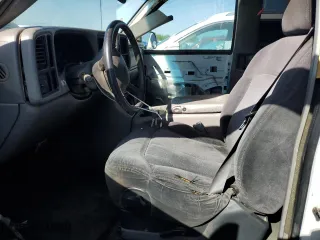 1999 Chevrolet Silverado 1500 LS with VIN 2GCEC19T7X1193973, listed as a Copart auction lot 49701125 with 276,641 mi miles and Salvage Title. Bid and sale history available at carsss.com. Image 7.