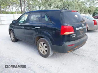 2011 Kia Sorento LX with VIN 5XYKT3A19BG069582, listed as a IAAI auction lot 42172861 with Not Provided miles and . Bid and sale history available at DreamBid. Image 3.