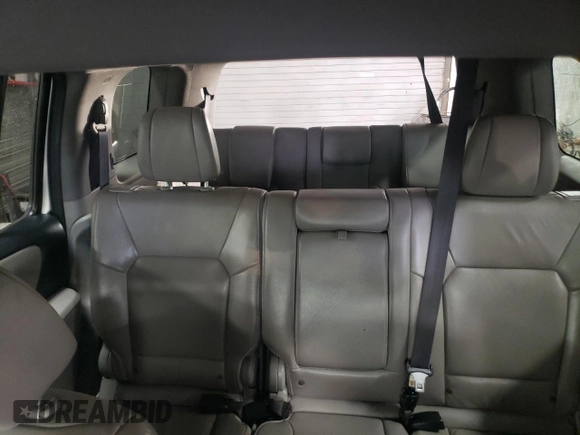 2015 Honda Pilot EX-L z VIN 5FNYF4H79FB025841, wystawiony jako Copart lot #47011015 z przebiegiem 113 762 mil mil oraz Szkoda całkowita • Salvage title. Historia ofert i sprzedaży dostępna na DreamBid. Obrazek 10.