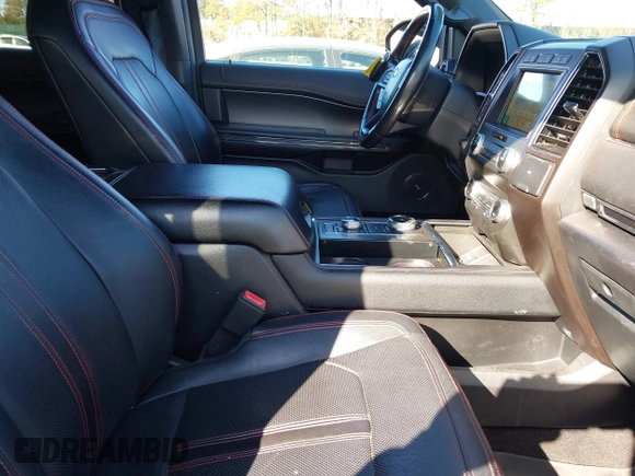 2019 Ford Expedition Max Limited with VIN 1FMJK2AT4KEA00121, listed as a IAAI auction lot 41490535 with 100,157 mi miles and . Bid and sale history available at DreamBid. Image 5.