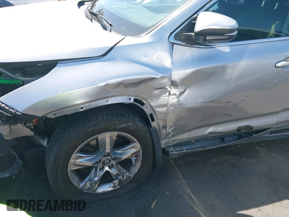 2017 Toyota Highlander Limited with VIN 5TDYZRFH4HS210037, listed as a IAAI auction lot 42666780 with 89,540 mi miles and . Bid and sale history available at DreamBid. Image 19.
