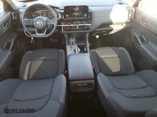 2024 Nissan Pathfinder SV with VIN 5N1DR3BA9RC313036, listed as a Copart auction lot 44274515 with 2,709 mi miles and Clean Title. Bid and sale history available at carsss.com. Image 8.