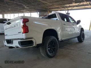 2024 Chevrolet Silverado 1500 RST with VIN 1GCUDEEDXRZ305674, listed as a Copart auction lot 44263935 with 4,228 mi miles and Salvage Title. Bid and sale history available at carsss.com. Image 3.