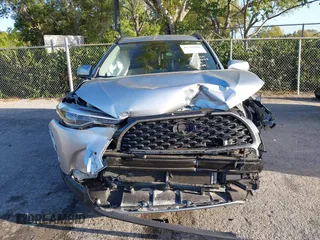2022 Toyota Corolla Cross XLE с VIN 7MUEAAAG9NV005163, выставлен на аукционе IAAI как лот 41739906 с пробегом 55 424 миль миль и . История ставок и продаж доступна на DreamBid. Изображение 12.