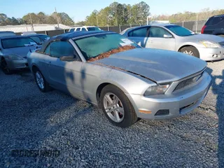 2010 Ford Mustang V6 with VIN 1ZVBP8EN0A5122494, listed as a IAAI auction lot 41842408 with 1 mi miles. Bid and sale history available at carsss.com. Image 1.
