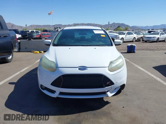 2014 Ford Focus ST with VIN 1FADP3L92EL341579, listed as a IAAI auction lot 42106528 with 104,150 mi miles and . Bid and sale history available at carsss.com. Image 12.