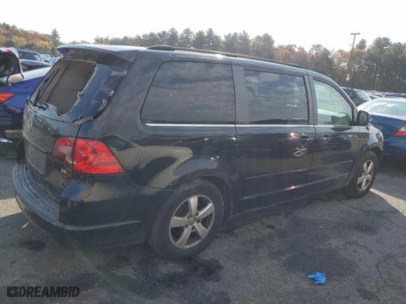 2009 Volkswagen Routan SE with VIN 2V8HW34189R595533, listed as a Copart auction lot 73187644 with 188,553 mi miles and Clean Title. Bid and sale history available at carsss.com. Image 3.