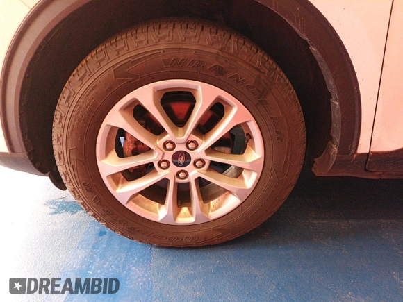 2020 Ford Escape SE z VIN 1FMCU9G68LUB45067, wystawiony jako IAAI lot #42575848 z przebiegiem 68 313 mil mil oraz . Historia ofert i sprzedaży dostępna na DreamBid. Obrazek 2.